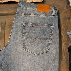 Lucky Brand Men's Light Blue Denim Jeans